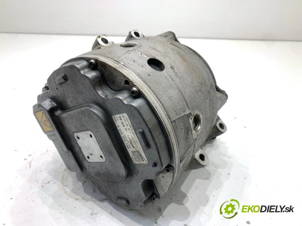 AUDI Q8 SUV 2018 210 kW 50 TDI Mild Hybrid quattro 2967 Alternátor 4N0903028H (Alternátor)