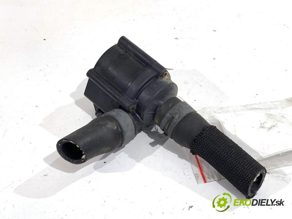 AUDI Q8 SUV 2018 210 kW 50 TDI Mild Hybrid quattro 2967 DALŠÍ: Pumpa vody 06H121601P (Vodná pumpa)