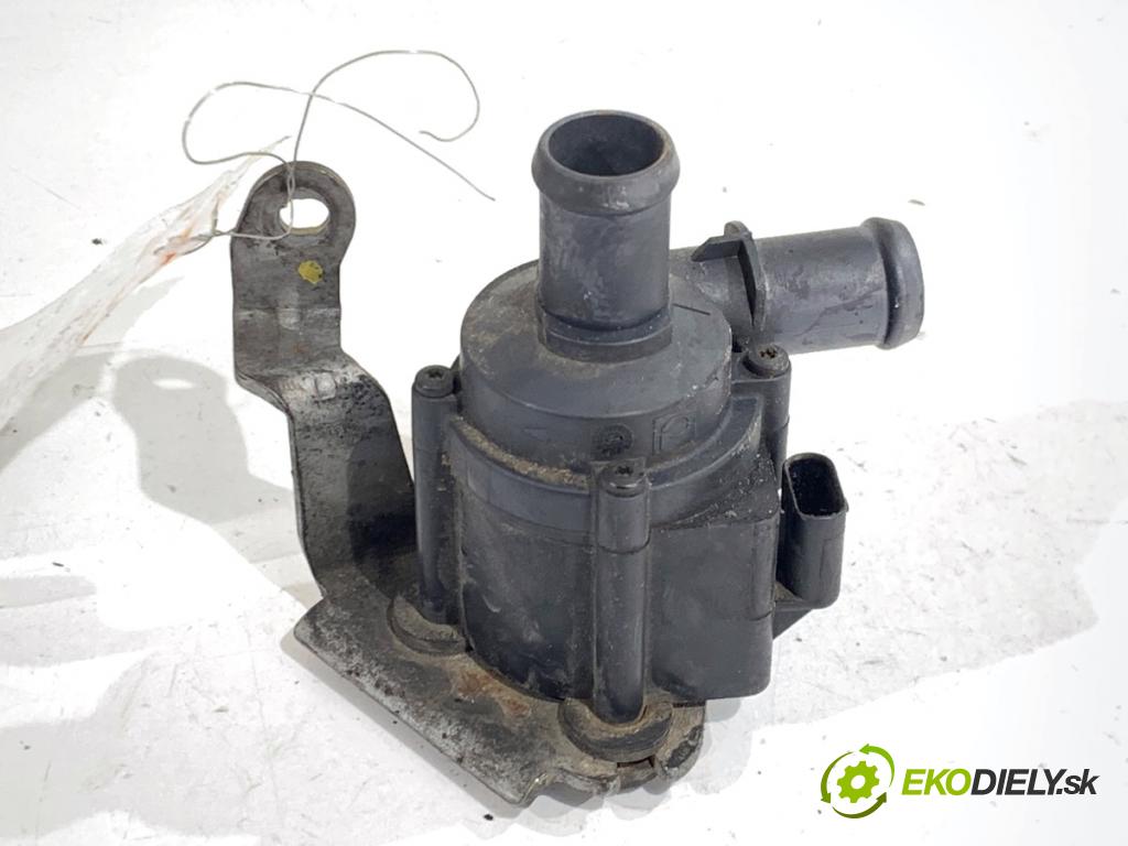 AUDI Q8 SUV 2018 210 kW 50 TDI Mild Hybrid quattro 2967 DALŠÍ: pumpa vody 06H121601N (Vodní pumpa)