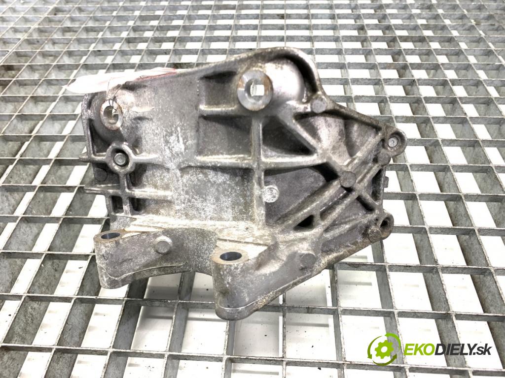 AUDI Q8 SUV 2018 210 kW 50 TDI Mild Hybrid quattro 2967 držák uchycení alternátora 059903143BH