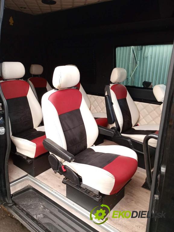 MERCEDES-BENZ SPRINTER 3,5-t Tourer Bus Autobus 2022 125 kW 317 CDI (907.731, 907.733, 907.735) 1950 sedadla sedačky sedadlo boční BUDOVA: BUS 