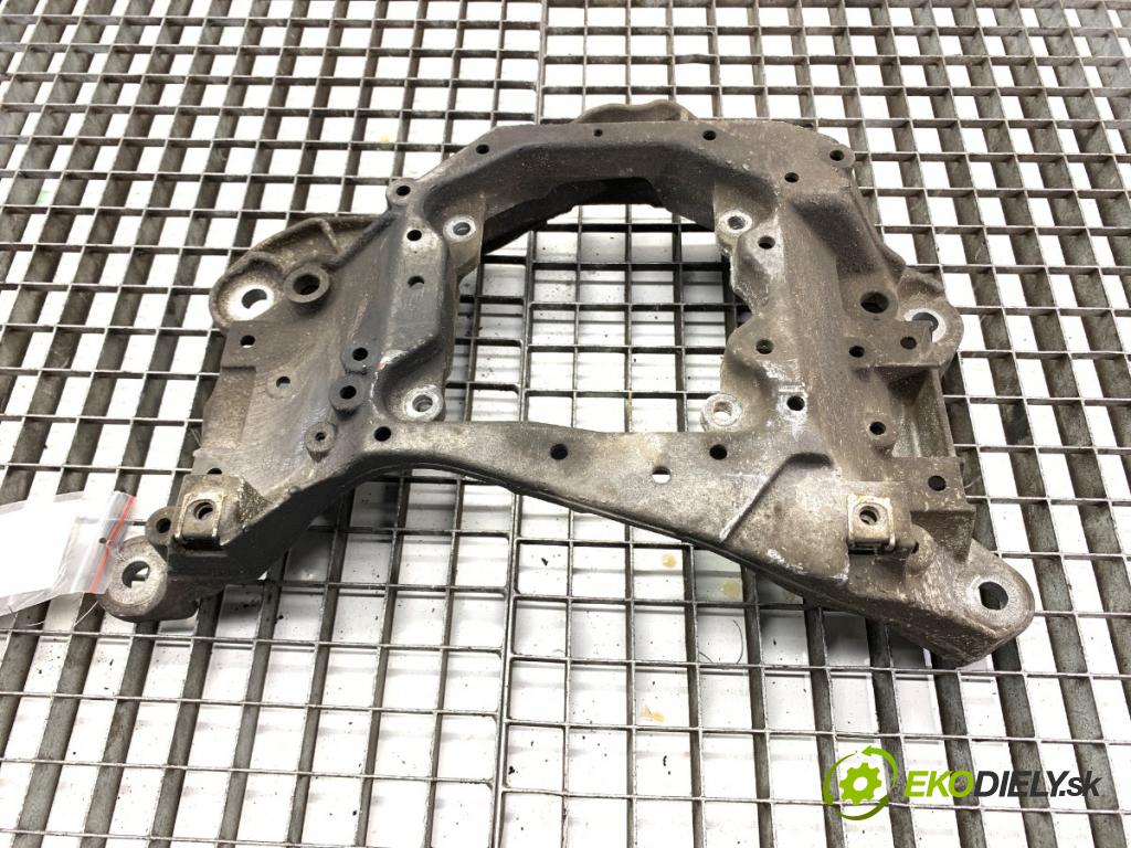 AUDI A7 4G liftback 2015 412 kW RS7 quattro 3993 držák převodovky 4G0399263AC