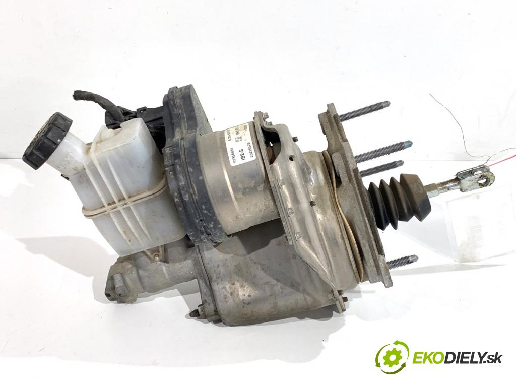 RENAULT ARKANA I SUV 2021 69 kW 1.5 E-TECH 145 1598 posilovač bŕzd 472107786R