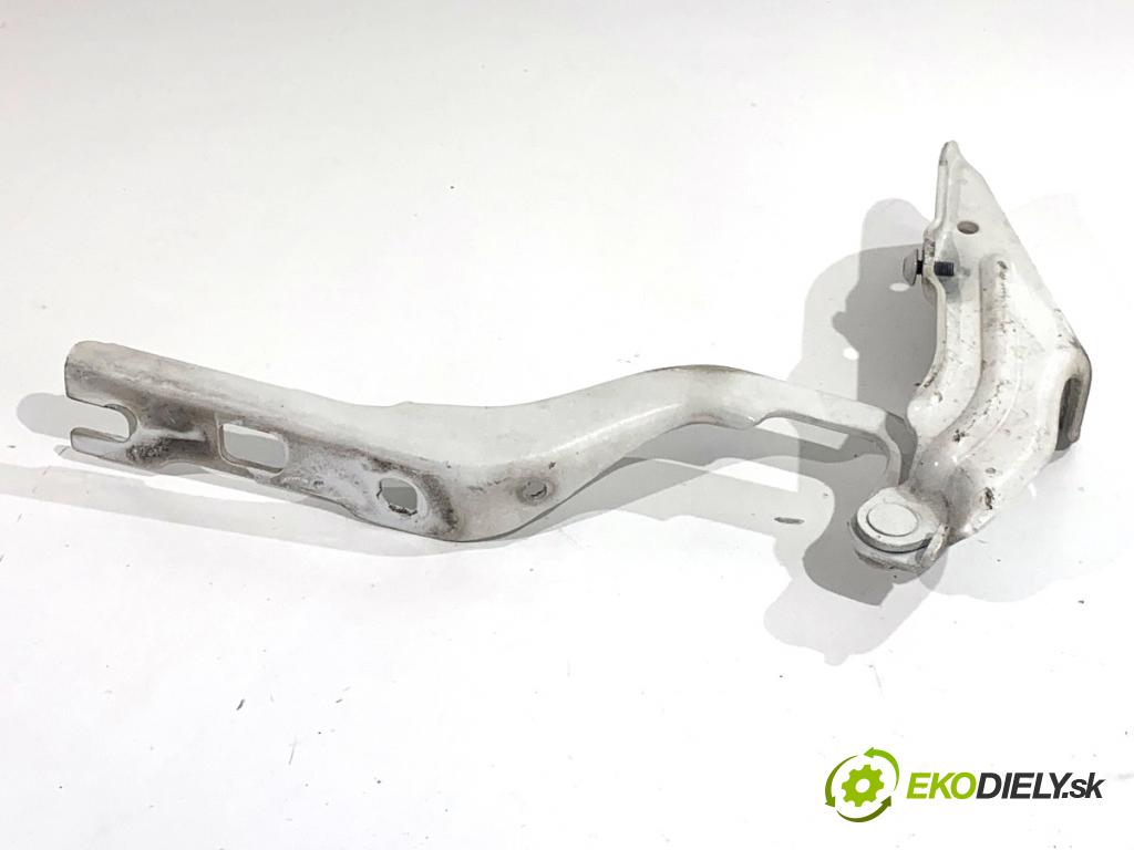 SKODA FABIA III liftback 2019 55 kW 1.0 999 závěs kapoty pravý přední část 6V0823302