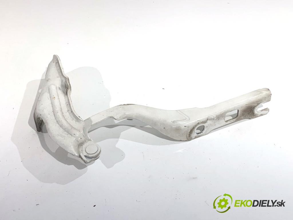 SKODA FABIA III liftback 2019 55 kW 1.0 999 závěs kapoty levý přední část 6V0823301