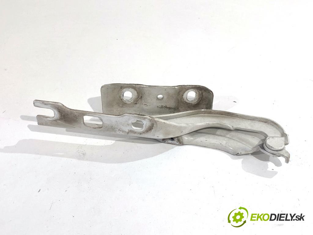 SKODA FABIA III liftback 2019 55 kW 1.0 999 závěs kapoty levý přední část 6V0823301