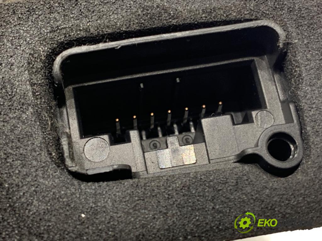 SKODA FABIA III liftback 2019 55 kW 1.0 999 zámok dveře levý přední část 5TB837015C