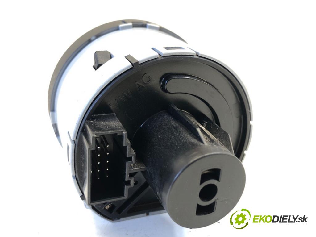 SKODA FABIA III liftback 2019 55 kW 1.0 999 spínač světel 5E0941431D