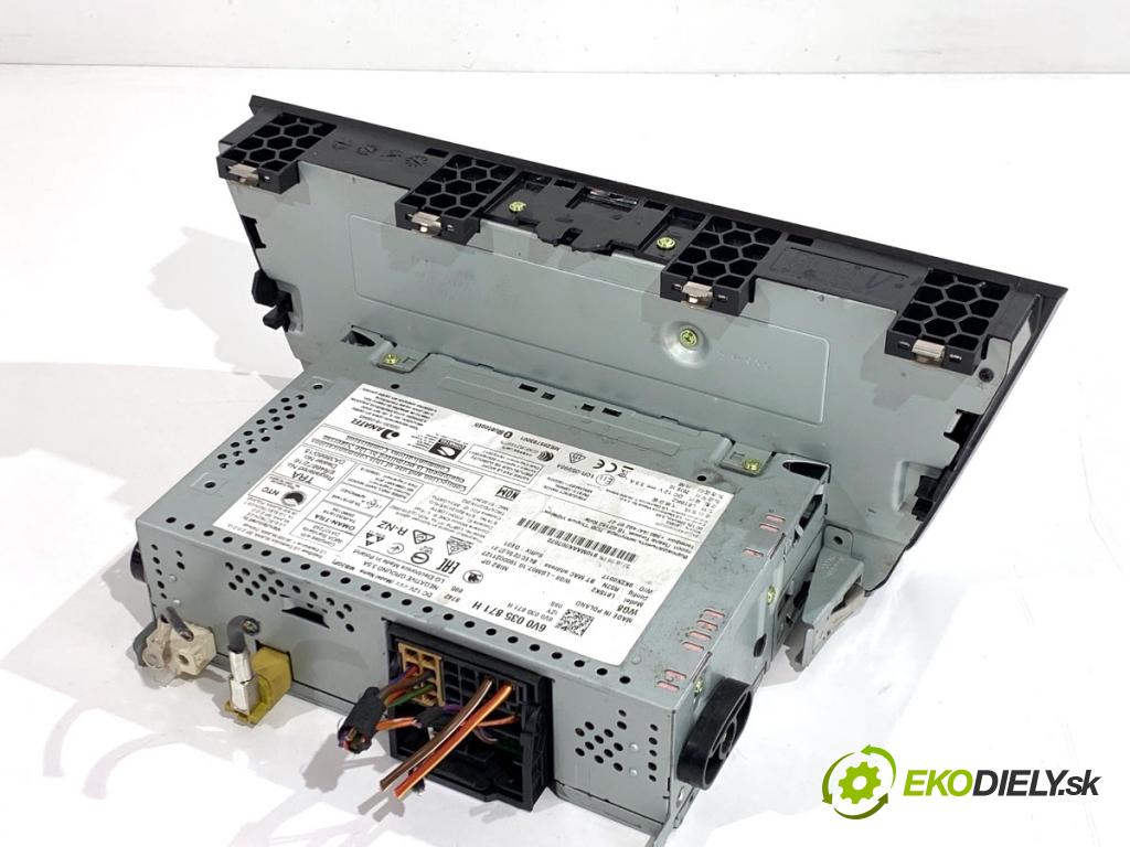 SKODA FABIA III liftback 2019 55 kW 1.0 999 RADIO 6V0035871H (Audio zařízení)