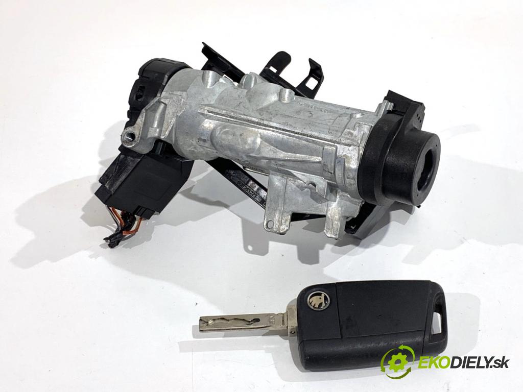 SKODA FABIA III liftback 2019 55 kW 1.0 999 spinačka 1K0905851 (Spínacia skrinka)