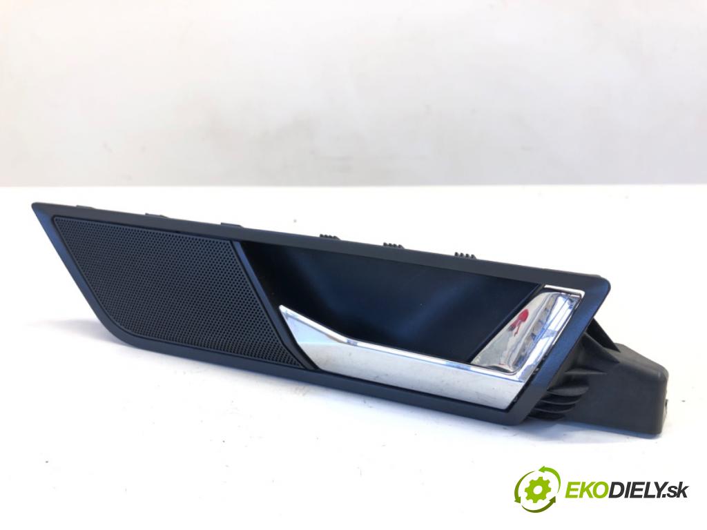 SKODA FABIA III liftback 2019 55 kW 1.0 999 klika vnitřní pravý přední část 