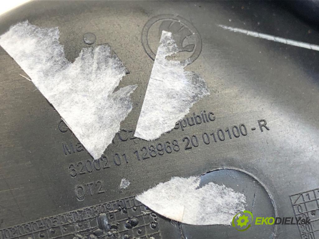 SKODA FABIA III liftback 2019 55 kW 1.0 999 klika vnitřní pravý přední část