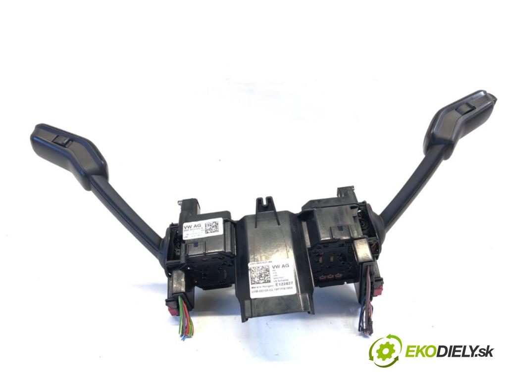 SKODA FABIA III liftback 2019 55 kW 1.0 999 přepínač kombinovaný 2Q0953521AE (Páčky pod volantem)