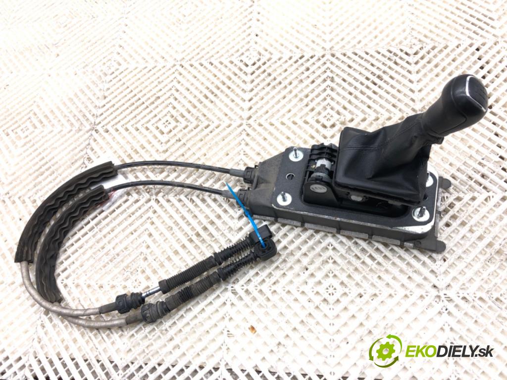 SKODA FABIA III liftback 2019 55 kW 1.0 999 Kulisa 6C0711049B (Rýchlostná páka (kulisa))