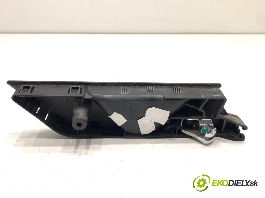 SKODA FABIA III liftback 2019 55 kW 1.0 999 Kľučka vnútorná ľavy zad