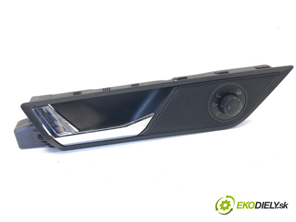 SKODA FABIA III liftback 2019 55 kW 1.0 999 klika vnitřní levý přední část 