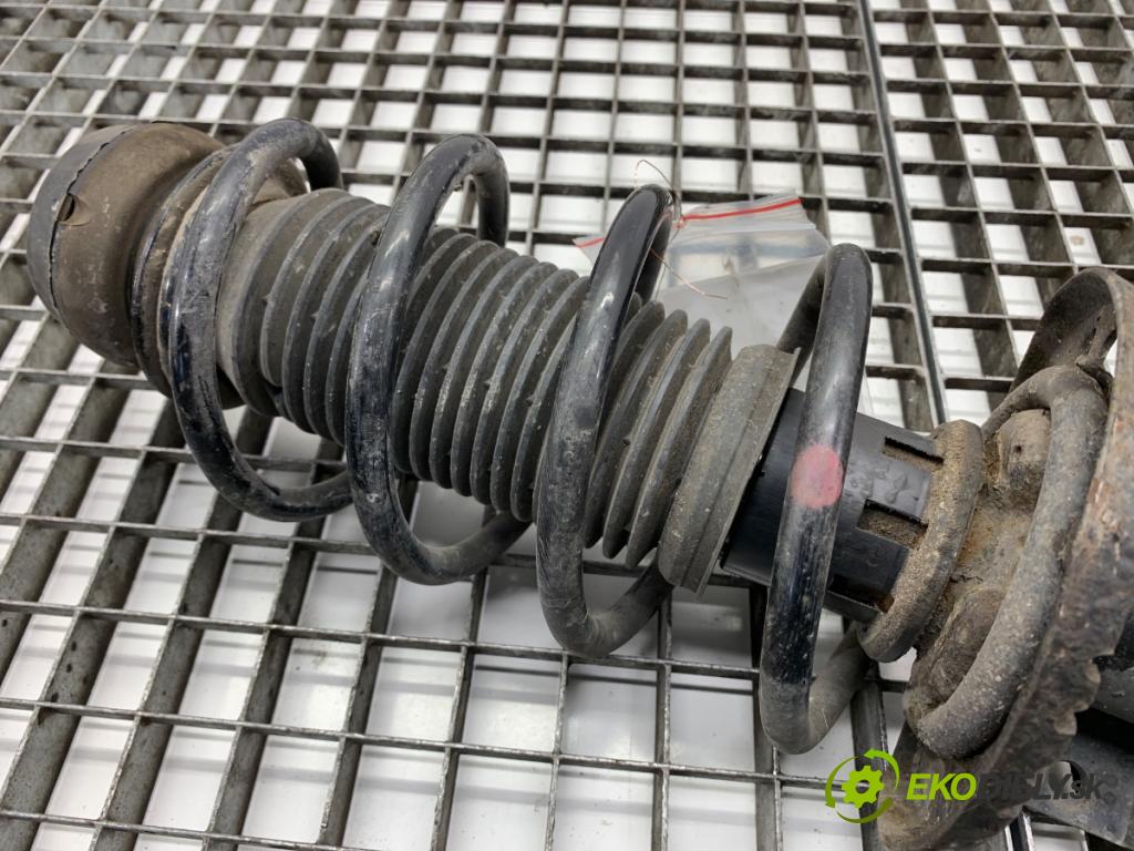 SKODA FABIA III liftback 2019 55 kW 1.0 999 tlumič pravý přední část ZE