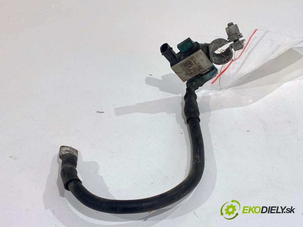 SKODA FABIA III liftback 2019 55 kW 1.0 999 svorka MINUS 6C0915181D