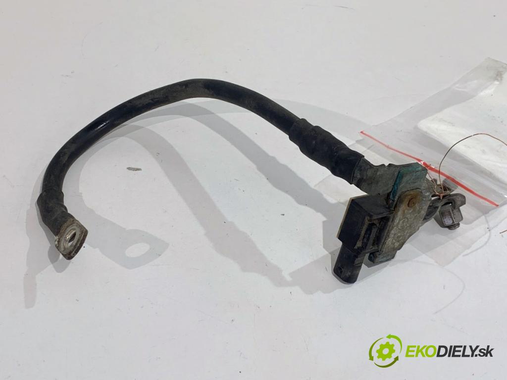 SKODA FABIA III liftback 2019 55 kW 1.0 999 svorka MINUS 6C0915181D