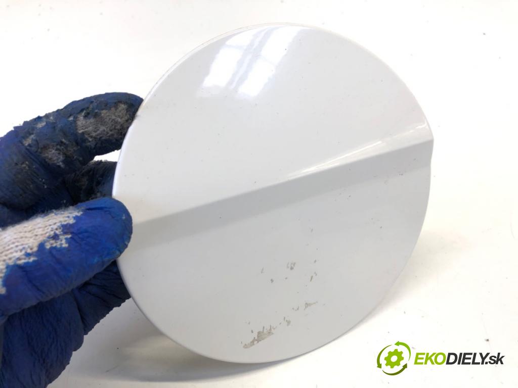 SKODA FABIA III liftback 2019 55 kW 1.0 999 dvířka nádrže paliva 6V0809909 (Klika dveří ostatní)