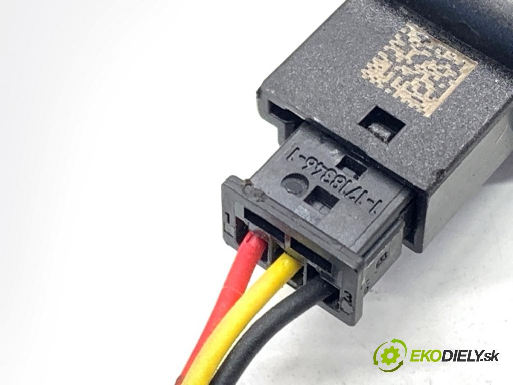 RENAULT ARKANA I SUV 2021 69 kW 1.5 E-TECH 145 1598 Snímač dažďa 285353610R (Snímač dažďa)