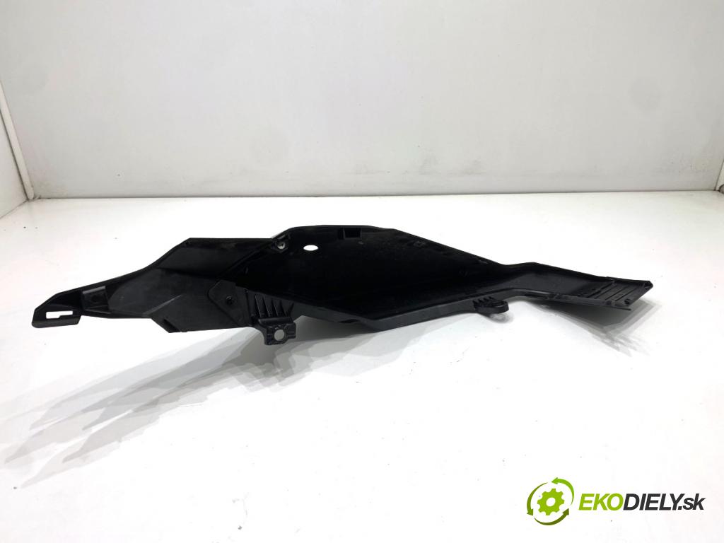 HONDA CB650RA  2024 34 kW 650 CM3 34kW 46KM (2014 - 650 KRÁTKÝ zadní část levý 77241-MKY-SB00 77226-MKY-E200