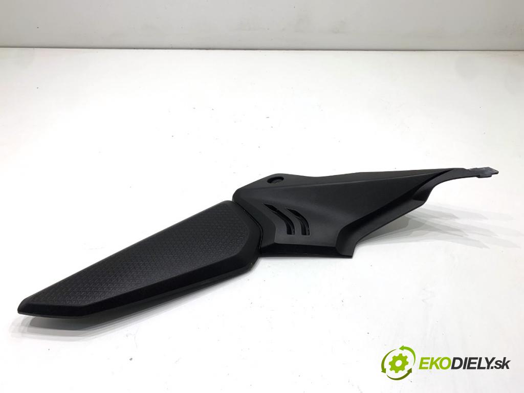 HONDA CB650RA  2024 34 kW 650 CM3 34kW 46KM (2014 - 650 clona pravá 83511-MKY-D500