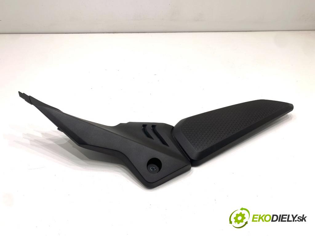 HONDA CB650RA  2024 34 kW 650 CM3 34kW 46KM (2014 - 650 clona pravá 83511-MKY-D500