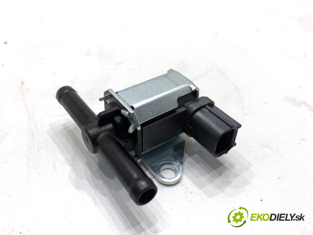 HONDA CB650RA  2024 34 kW 650 CM3 34kW 46KM (2014 - 650 Ventil tlaku K5T46889 (Ventil)