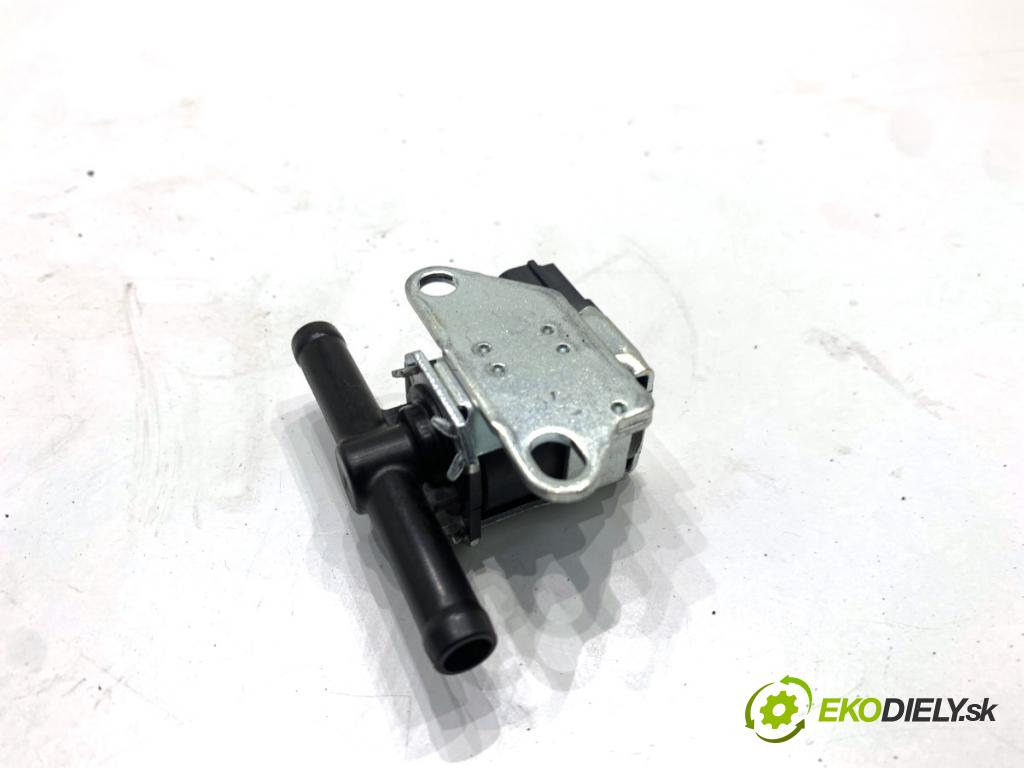 HONDA CB650RA  2024 34 kW 650 CM3 34kW 46KM (2014 - 650 Ventil tlaku K5T46889 (Ventil)