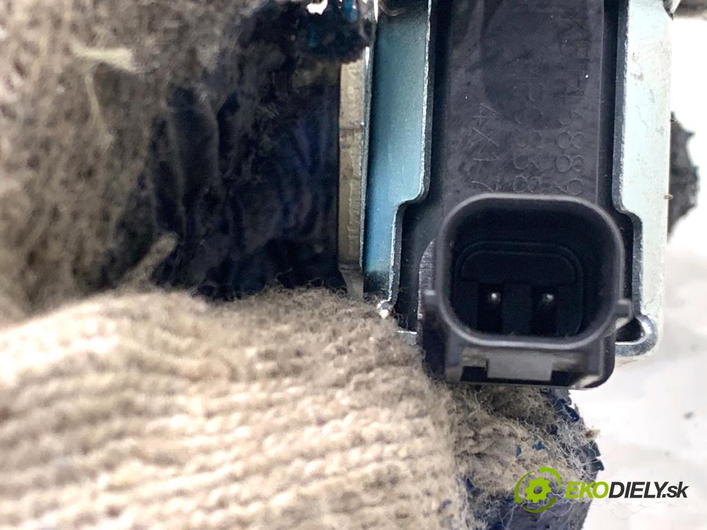 HONDA CB650RA  2024 34 kW 650 CM3 34kW 46KM (2014 - 650 Ventil tlaku K5T46889 (Ventil)