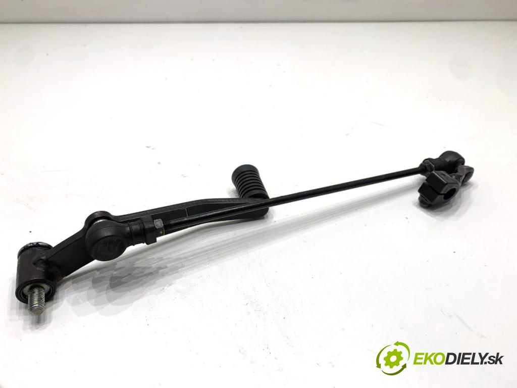 HONDA CB650RA  2024 34 kW 650 CM3 34kW 46KM (2014 - 650 kulisa  (Řadicí páka (kulisa) )