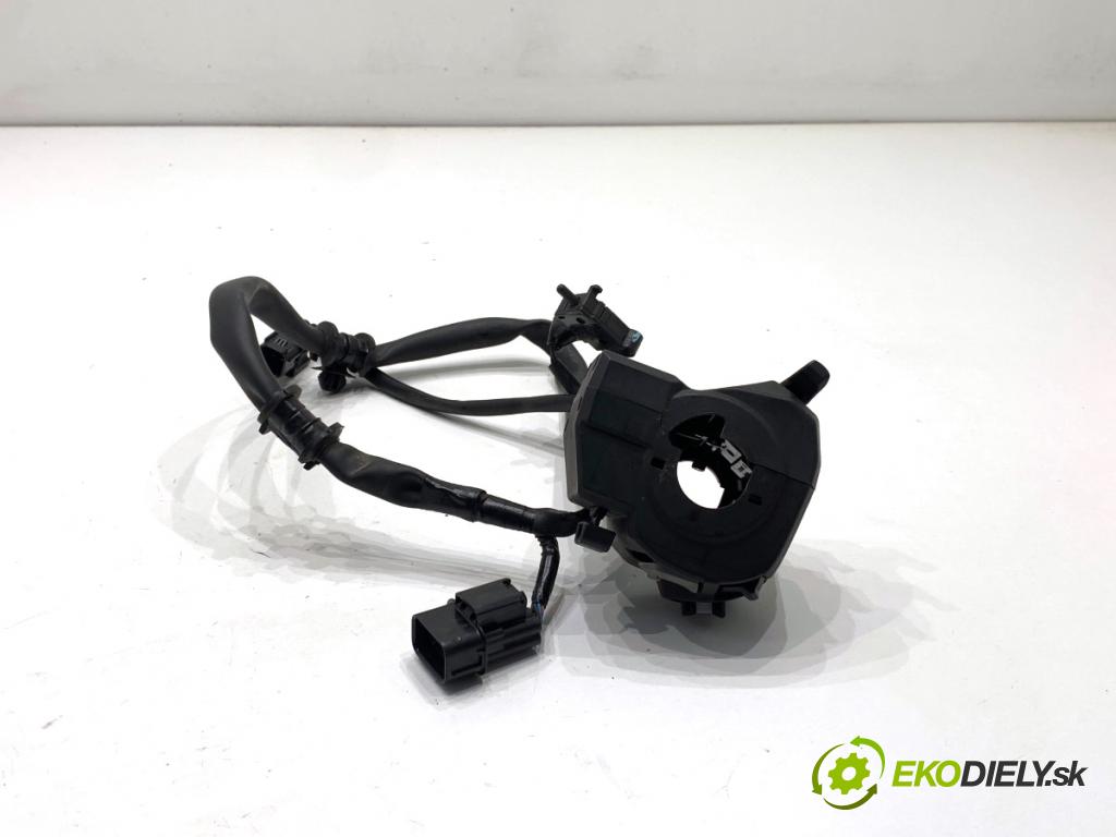 HONDA CB650RA 2024 34 kW 650 CM3 34kW 46KM (2014 - 650 Spínač svetiel