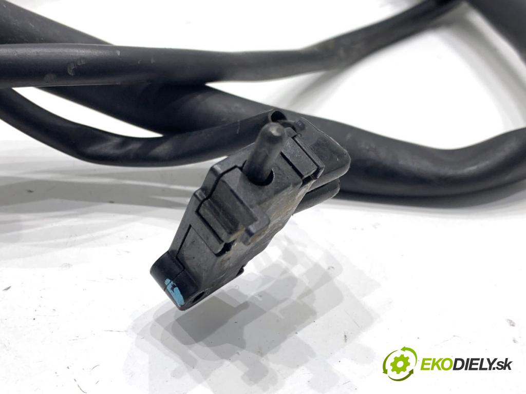 HONDA CB650RA 2024 34 kW 650 CM3 34kW 46KM (2014 - 650 Spínač svetiel