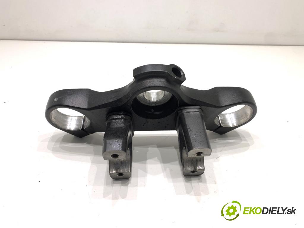 HONDA CB650RA 2024 34 kW 650 CM3 34kW 46KM (2014 - 650 Pláto dolná SEDADLO: nápravy