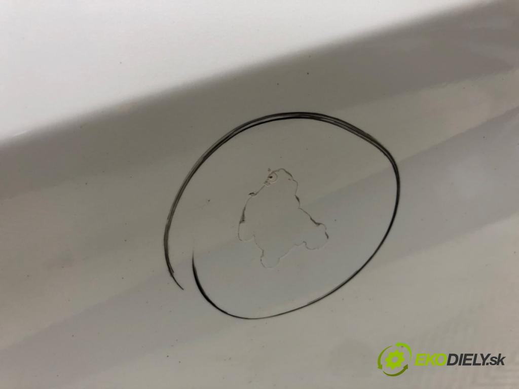 MERCEDES-BENZ X204 SUV 2012 125 kW 220 CDI (204.902) 2143 Dvere ľavy predný 799