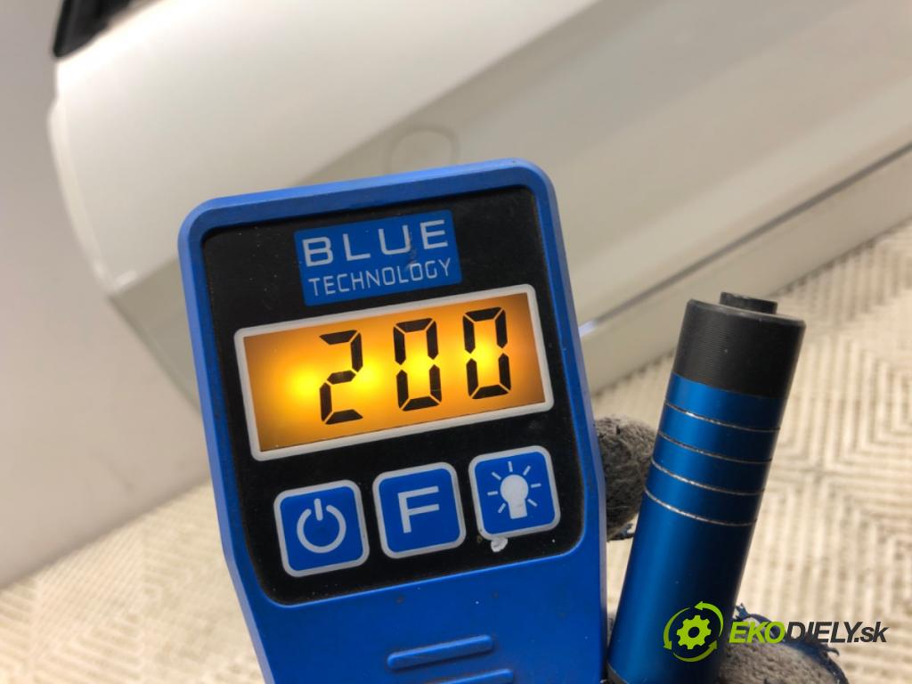 MERCEDES-BENZ X204 SUV 2012 125 kW 220 CDI (204.902) 2143 Dvere ľavy predný 799