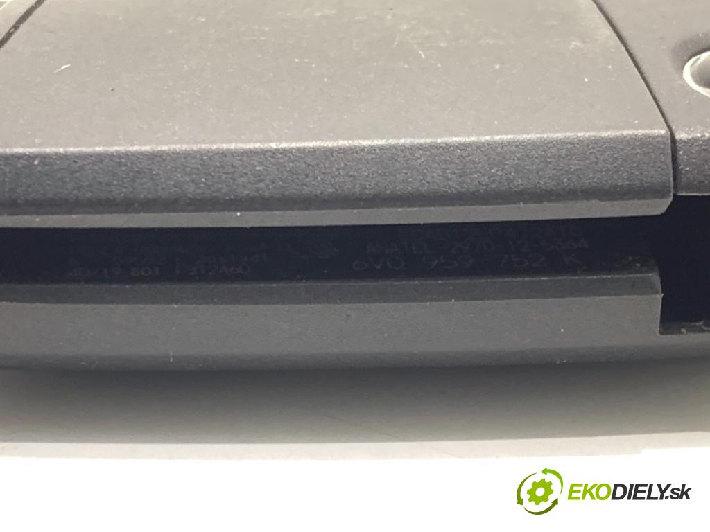 SKODA FABIA III liftback 2019 44 kW 1.0 999 klíč DÁLKOVÝ: 6V0959752K