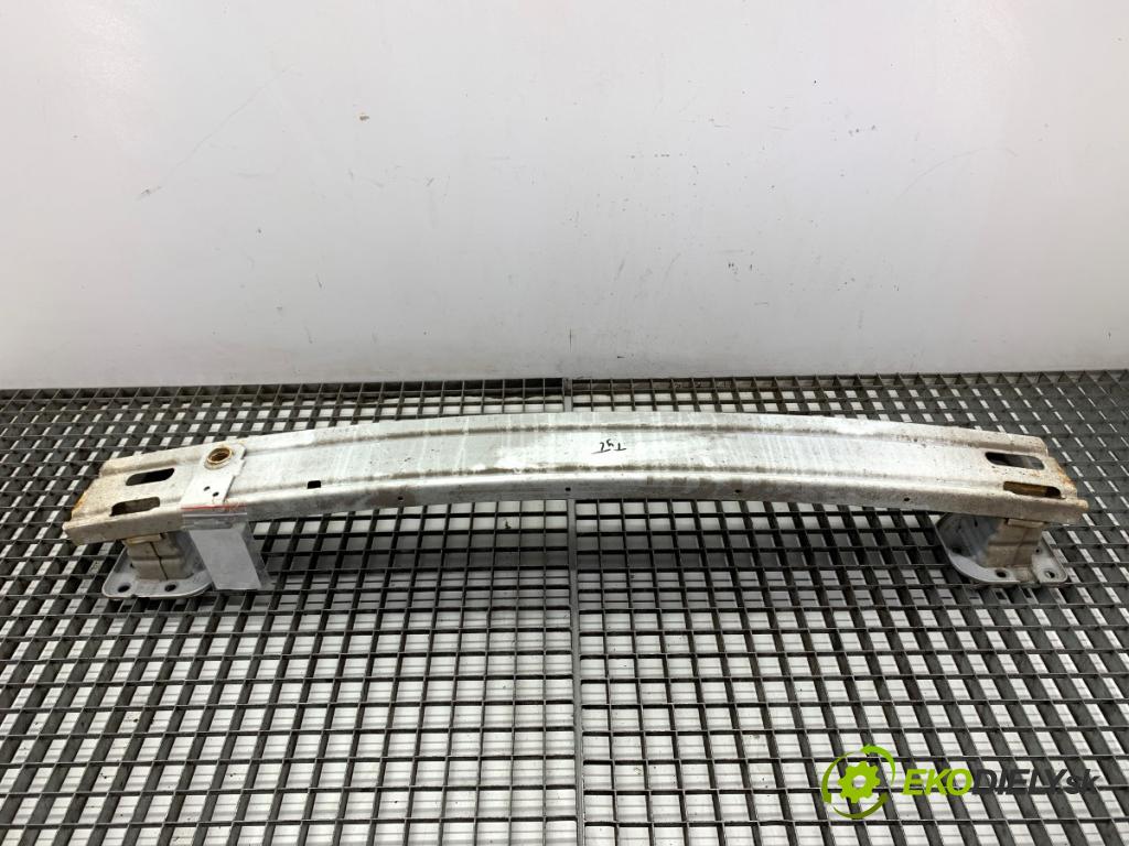 NISSAN QASHQAI J11 SUV 2019 103 kW 1.3 DIG-T 1332 výztuha nárazníka zadní část  (Zadní výztuha)