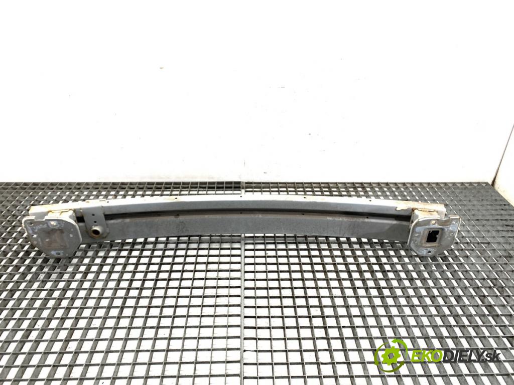 NISSAN QASHQAI J11 SUV 2019 103 kW 1.3 DIG-T 1332 výztuha nárazníka zadní část  (Zadní výztuha)