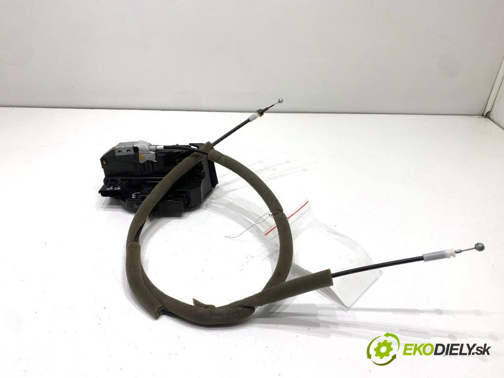 NISSAN QASHQAI J11 SUV 2019 103 kW 1.3 DIG-T 1332 zámok dveře pravý přední část