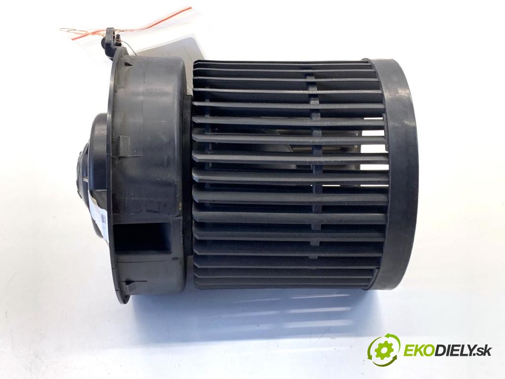 NISSAN QASHQAI J11 SUV 2019 103 kW 1.3 DIG-T 1332 ventilátor kúrenia