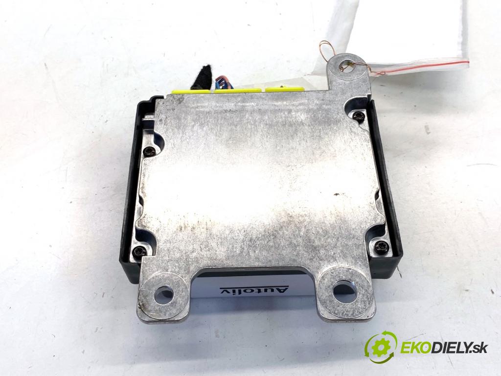 NISSAN QASHQAI J11 SUV 2019 103 kW 1.3 DIG-T 1332 senzor airbag 988204EH0C (Snímač)