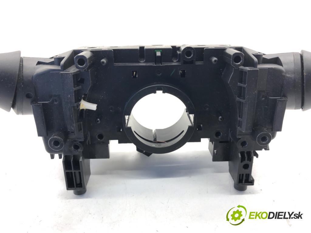 NISSAN QASHQAI J11 SUV 2019 103 kW 1.3 DIG-T 1332 Prepínač kombinovaný  (Prepínacie páčky pod volantom)