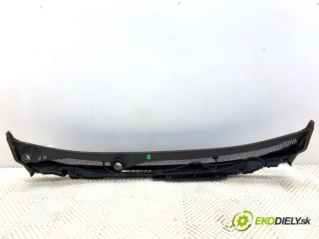 NISSAN QASHQAI J11 SUV 2019 103 kW 1.3 DIG-T 1332 Torpédo, plast pod čelné okno 668624EH1A (Torpédo (plast pod čelným sklom))