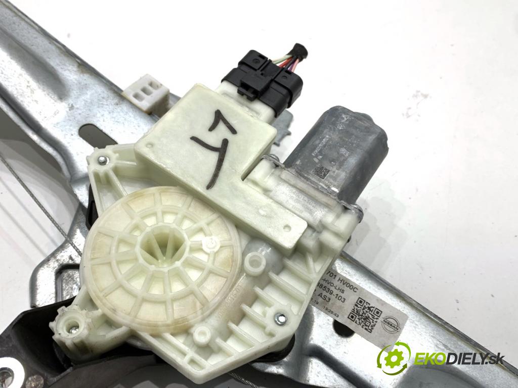 NISSAN QASHQAI J11 SUV 2019 103 kW 1.3 DIG-T 1332 mechanismus okna levý zadní část 82701HV00C