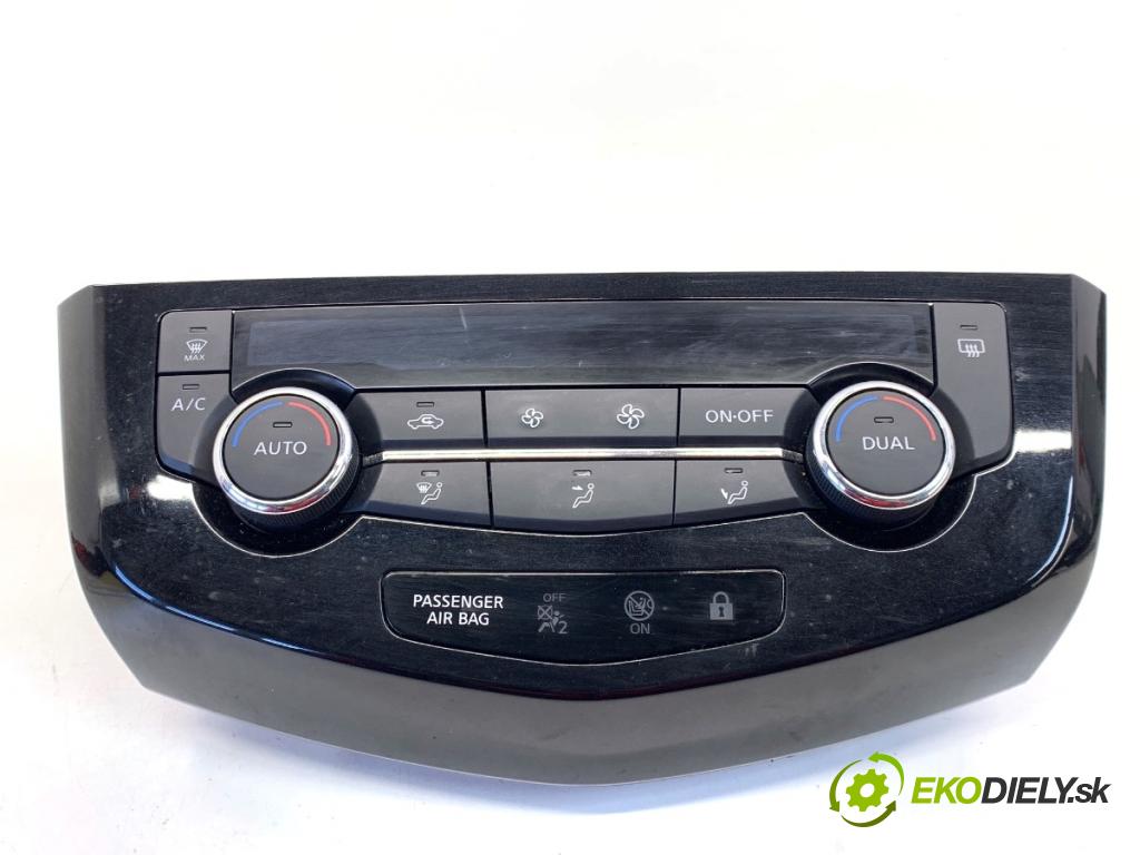 NISSAN QASHQAI J11 SUV 2019 103 kW 1.3 DIG-T 1332 Panel ovládania kúrenia 275004EA0A (Prepínacie páčky pod volantom)