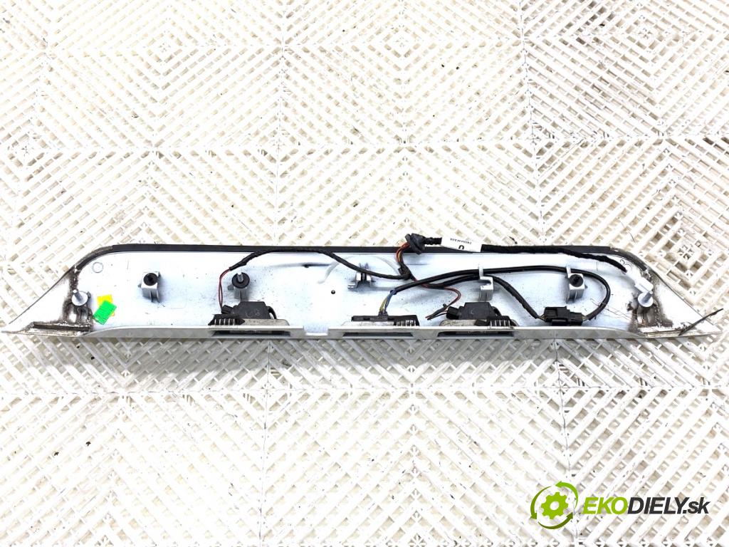 NISSAN QASHQAI J11 SUV 2019 103 kW 1.3 DIG-T 1332 lišta dveří zadní část 240844EA0A