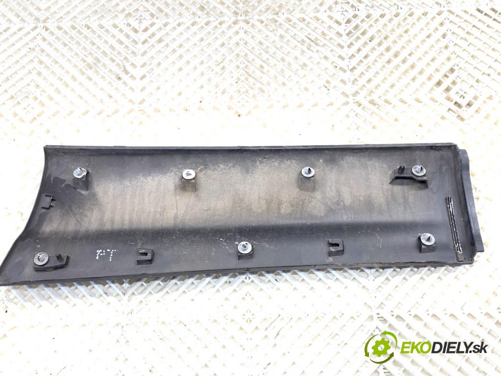 NISSAN QASHQAI J11 SUV 2019 103 kW 1.3 DIG-T 1332 lišta dveře pravý zadní část 828704EA0A