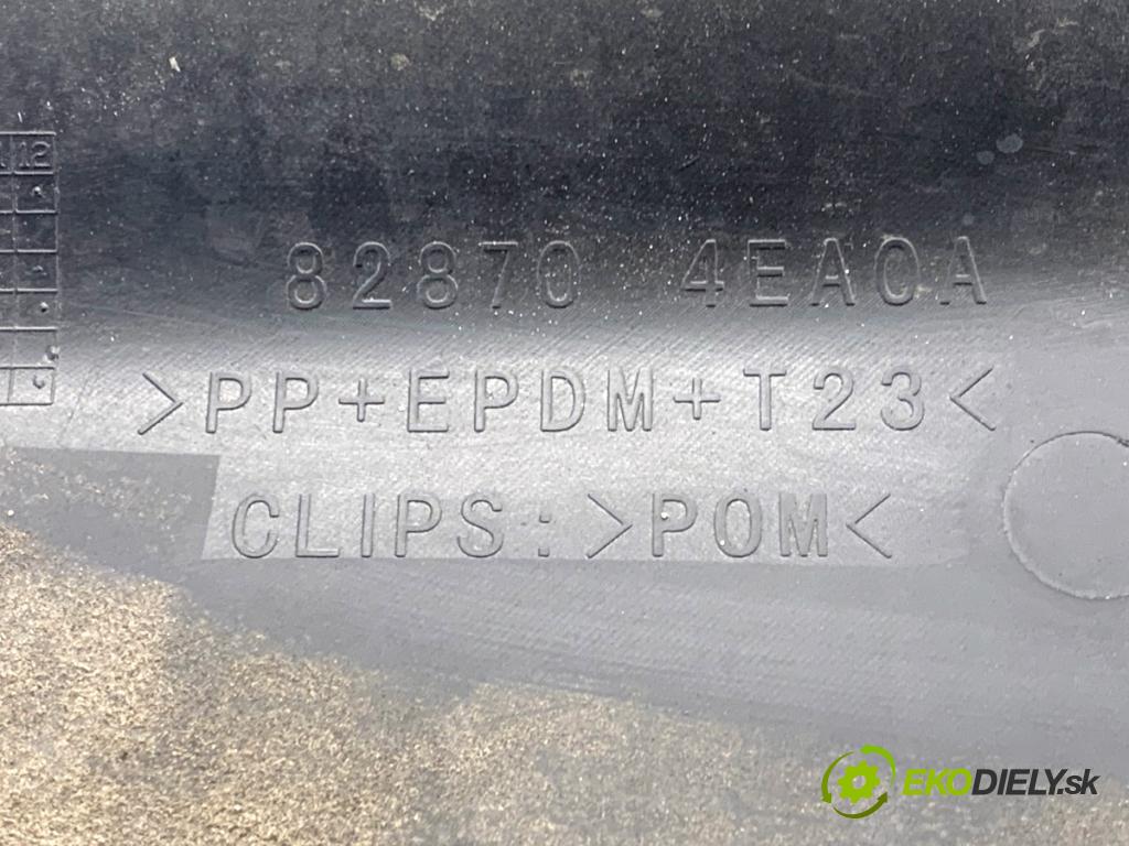 NISSAN QASHQAI J11 SUV 2019 103 kW 1.3 DIG-T 1332 lišta dveře pravý zadní část 828704EA0A